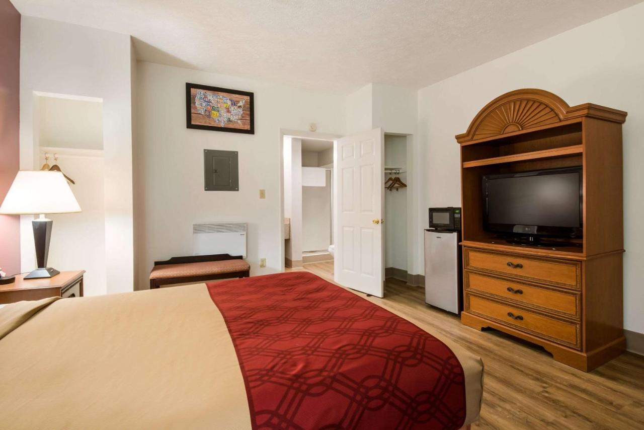 Econo Lodge Inn & Suites Lake Harmony - Pocono Mountains Area White Haven Dış mekan fotoğraf