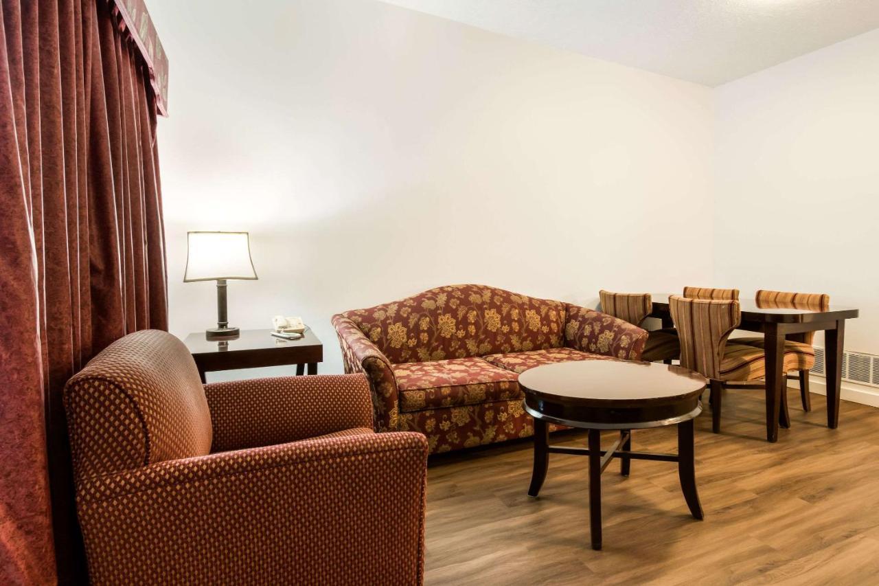 Econo Lodge Inn & Suites Lake Harmony - Pocono Mountains Area White Haven Dış mekan fotoğraf