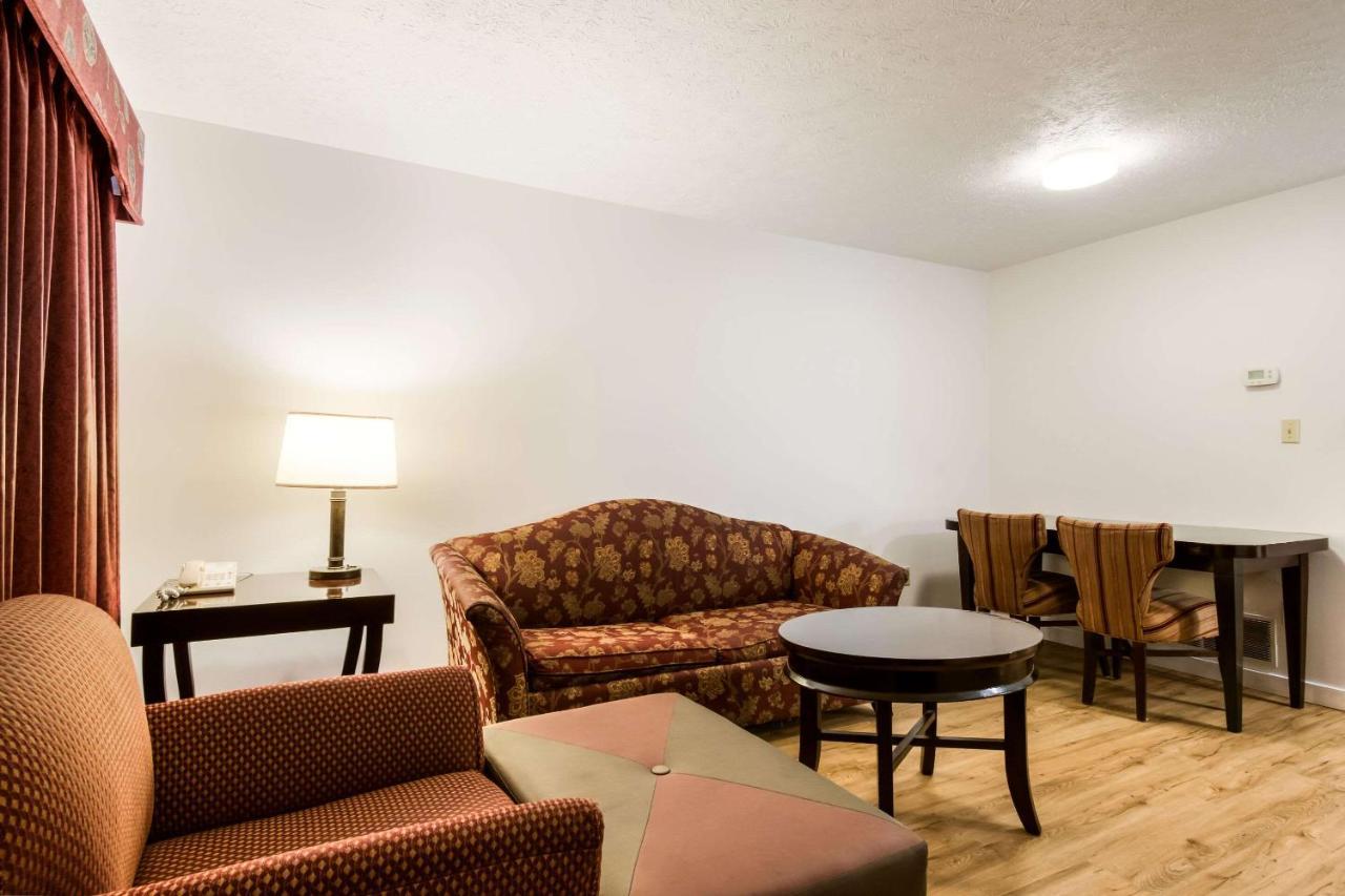 Econo Lodge Inn & Suites Lake Harmony - Pocono Mountains Area White Haven Dış mekan fotoğraf