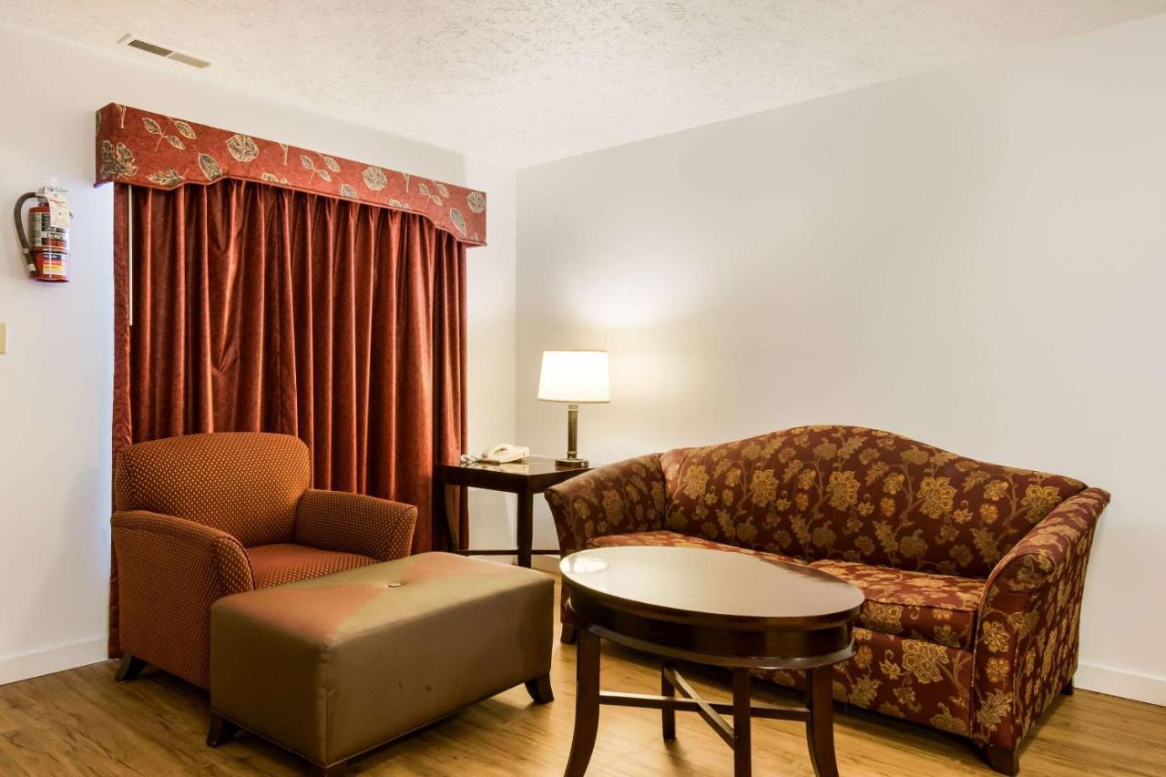 Econo Lodge Inn & Suites Lake Harmony - Pocono Mountains Area White Haven Dış mekan fotoğraf